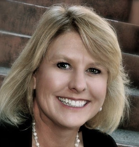 Monica Mclin Headshot
