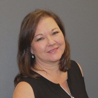 Tara Woodruff Headshot